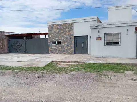 Casa en Venta en Santa Lucia, Santa Lucía