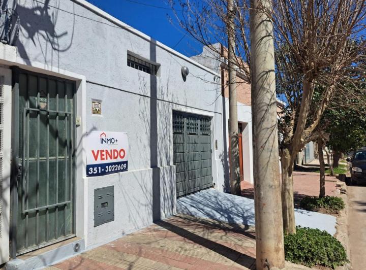 Casa · 88m² · 6 Ambientes · 1 Cochera