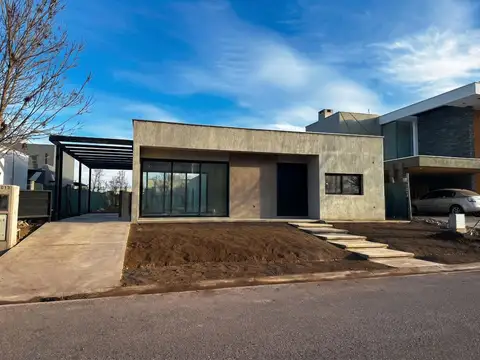 Casa en Venta en Mayor Drummond, Lujan de Cuyo