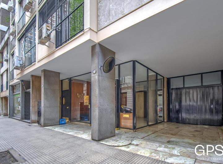 Departamento · 188m² · 6 Ambientes · 1 Cochera
