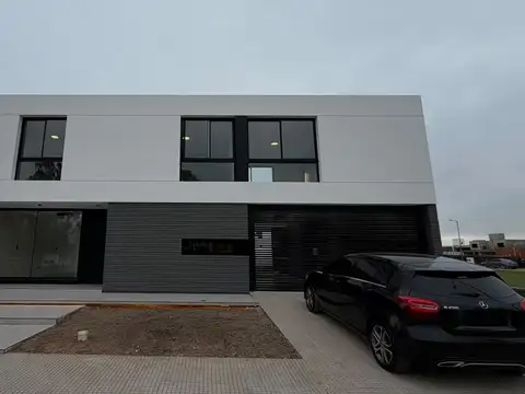 Casa en Venta en Camino A San Carlos, Cordoba