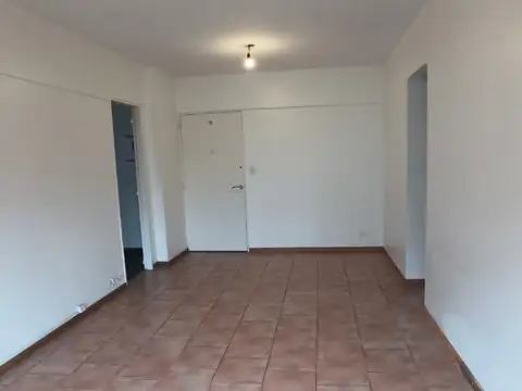 Departamento en Alquiler en Monte Castro, Capital Federal