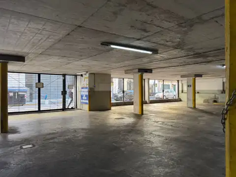 Cochera en Venta en Monserrat, Capital Federal