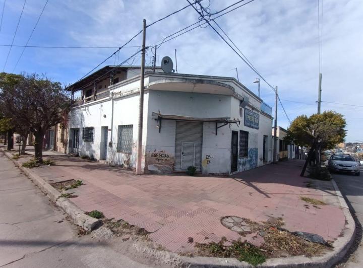 Casa · 379m² · 5 Ambientes · 1 Cochera