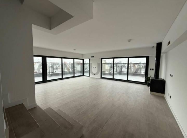 Departamento · 198m² · 5 Ambientes · 1 Cochera