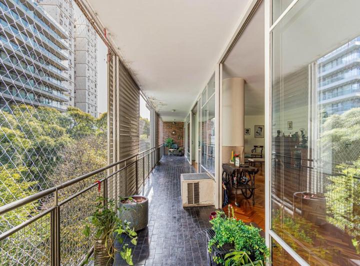 Departamento · 166m² · 5 Ambientes · 1 Cochera