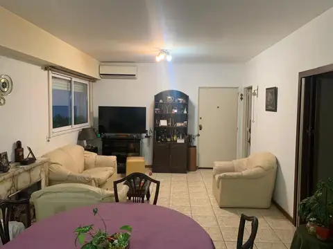 Departamento en Venta en Monte Castro, Capital Federal