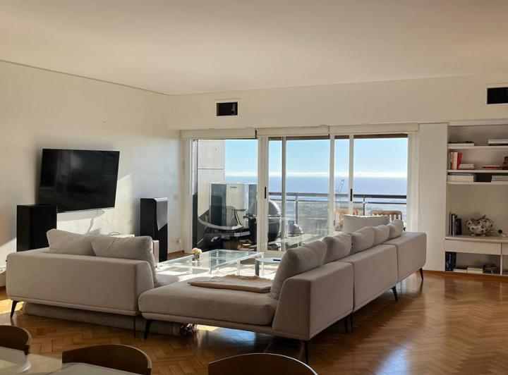 Departamento · 160m² · 4 Ambientes · 1 Cochera