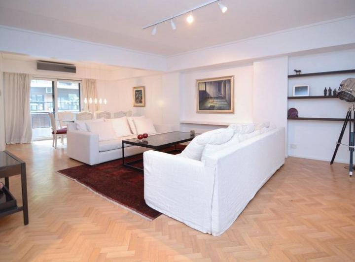 Departamento · 123m² · 3 Ambientes · 1 Cochera