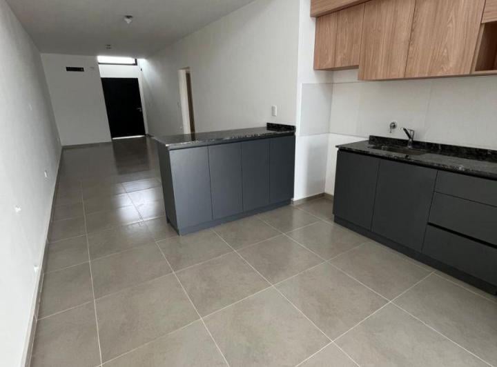 Casa · 100m² · 3 Ambientes · 2 Cocheras