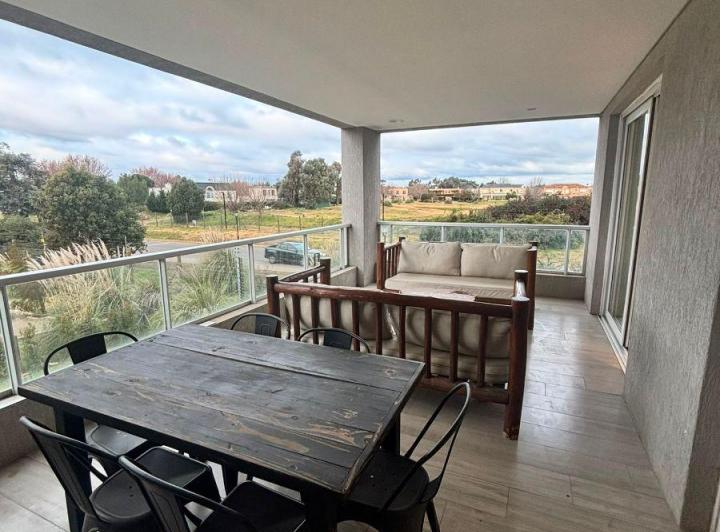 Departamento · 80m² · 3 Ambientes · 2 Cocheras