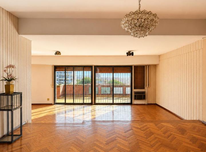 Departamento · 200m² · 5 Ambientes · 2 Cocheras
