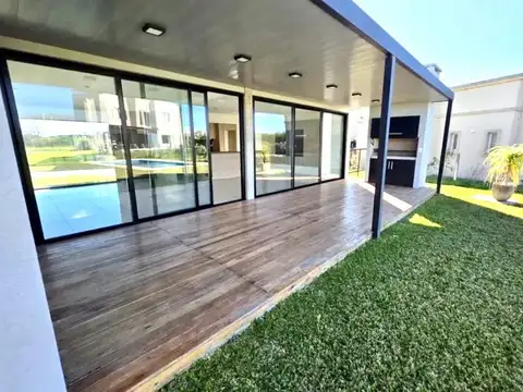 Casa en Alquiler en Haras Santa Maria, Countries y Barrios Cerrados en Escobar