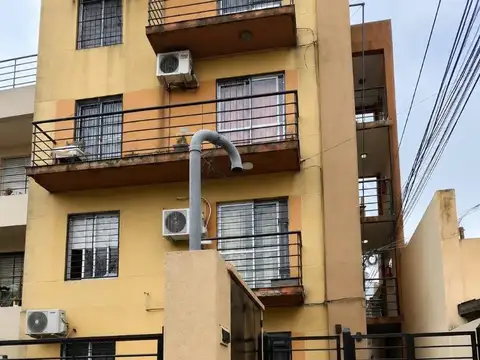 Departamento en Alquiler en Castelar Sur, Castelar