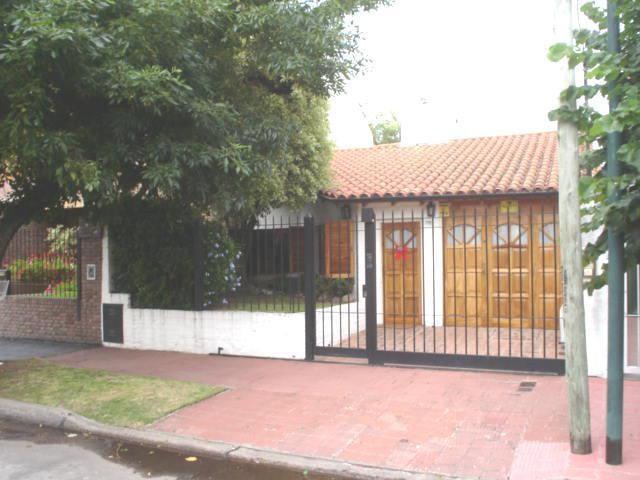 Casa · 110m² · 3 Ambientes · 1 Cochera