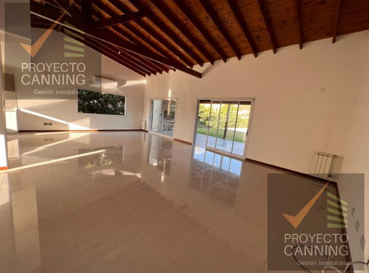Casa · 165m² · 4 Ambientes