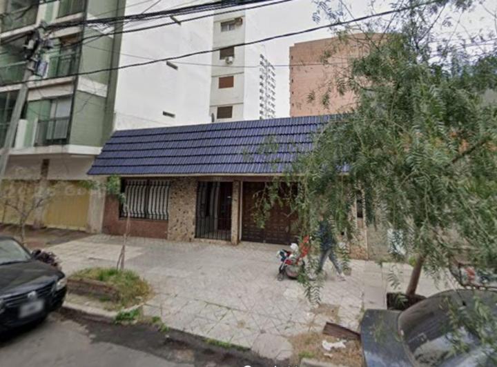 Casa · 200m² · 5 Ambientes · 1 Cochera