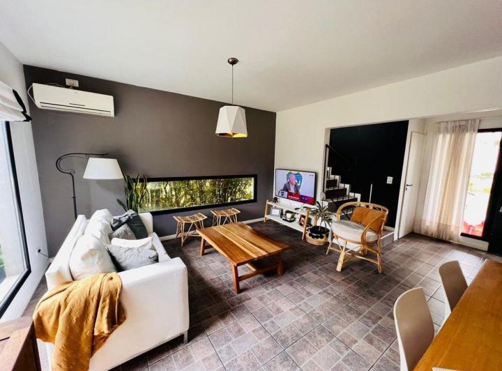 Casa · 120m² · 4 Ambientes · 1 Cochera