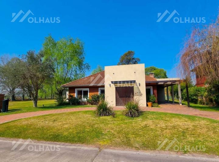 Casa · 160m² · 5 Ambientes · 1 Cochera