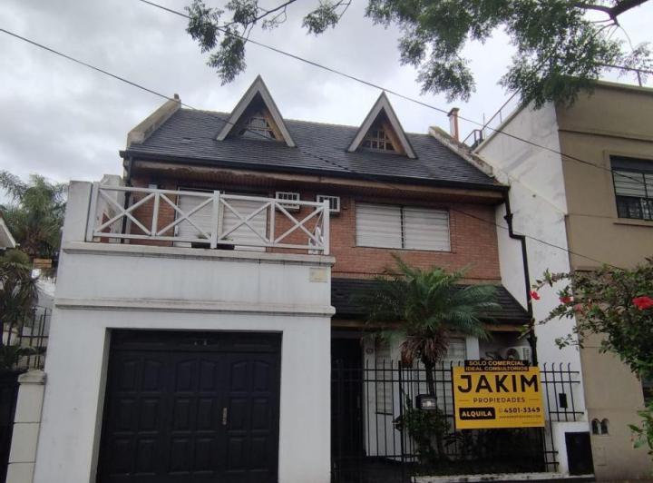 Casa · 105m² · 5 Ambientes · 1 Cochera