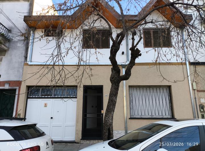 Casa · 154m² · 6 Ambientes · 1 Cochera
