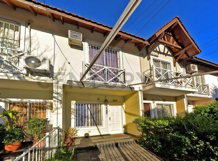 Casa · 76m² · 3 Ambientes · 1 Cochera