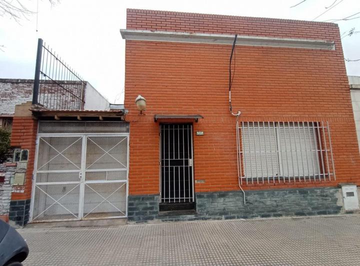 Casa · 140m² · 5 Ambientes · 1 Cochera