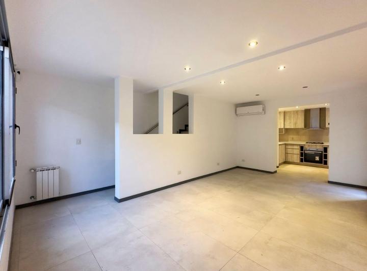 Casa · 148m² · 4 Ambientes · 1 Cochera