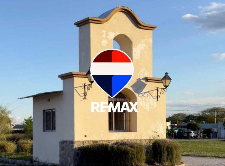 Terreno · 715m²