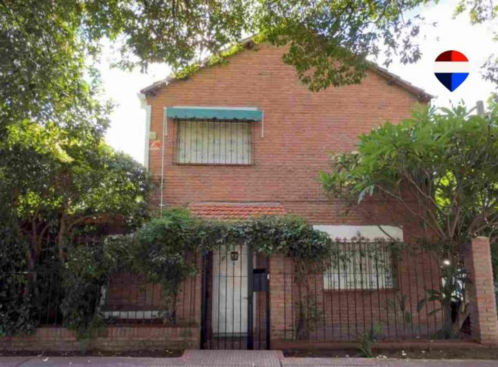 Casa · 112m² · 6 Ambientes · 1 Cochera