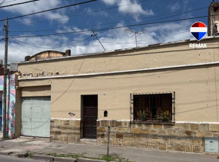 Casa · 140m² · 4 Ambientes · 1 Cochera
