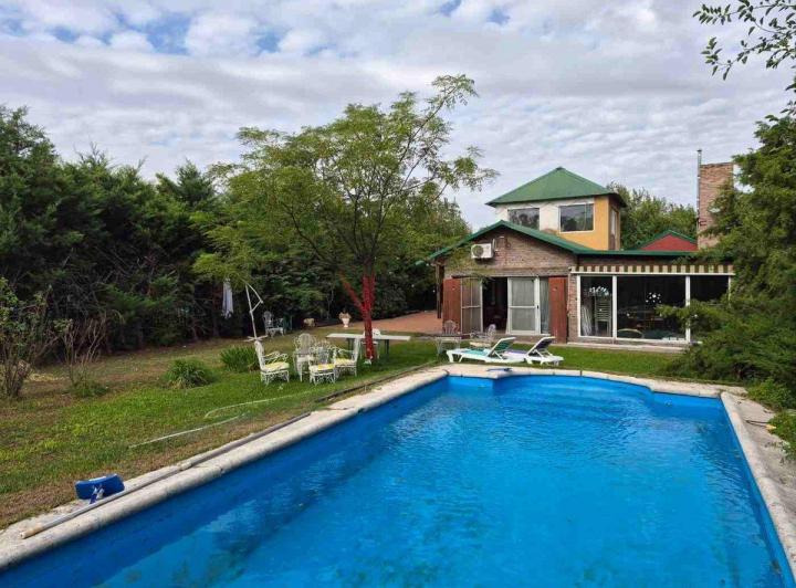Casa · 189m² · 5 Ambientes · 1 Cochera