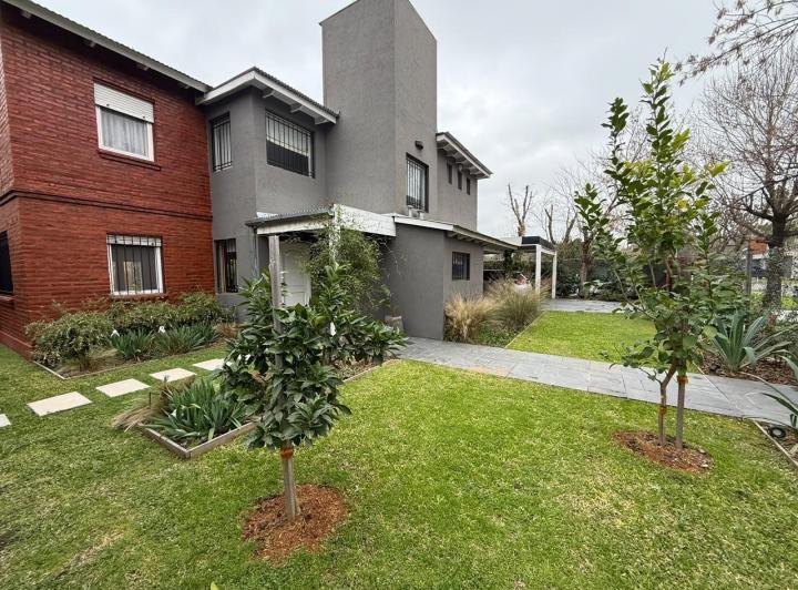 Casa · 150m² · 5 Ambientes · 1 Cochera