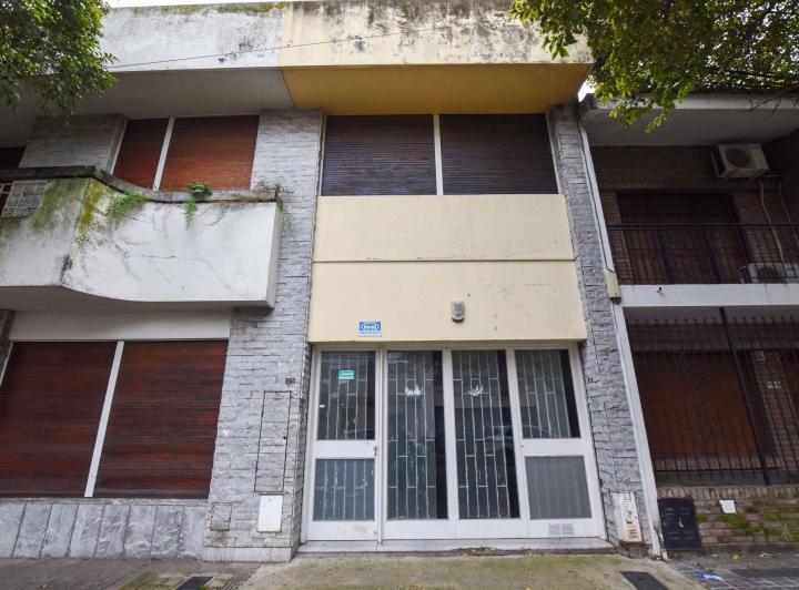 Casa · 440m² · 7 Ambientes · 2 Cocheras