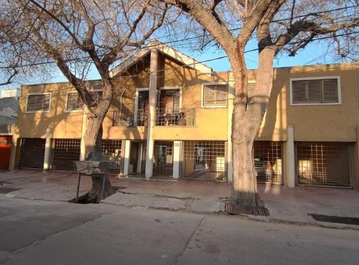 Casa · 150m² · 4 Ambientes · 1 Cochera