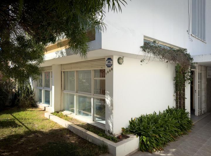 Casa · 235m² · 8 Ambientes · 3 Cocheras