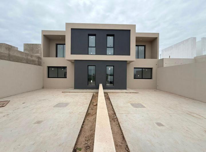Casa · 136m² · 5 Ambientes · 1 Cochera