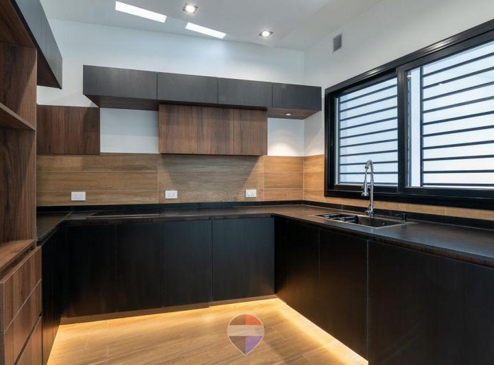 Casa · 160m² · 7 Ambientes · 2 Cocheras