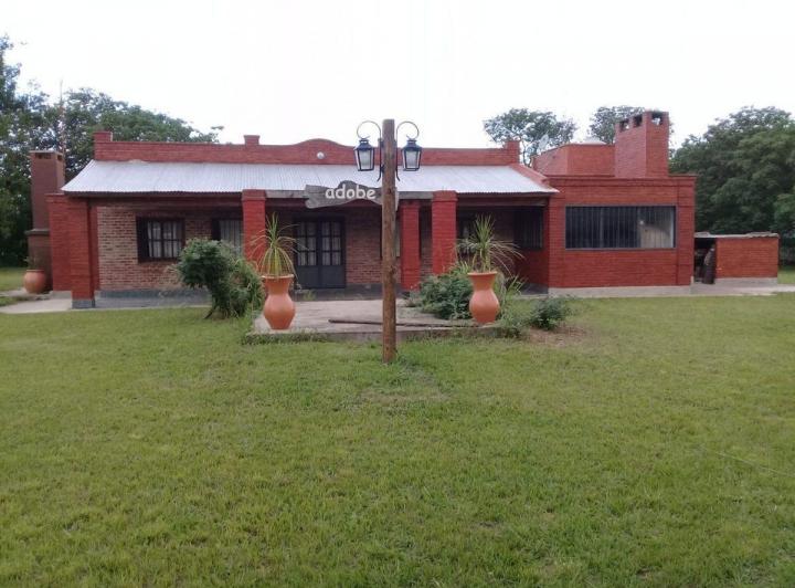 Casa · 200m² · 4 Ambientes