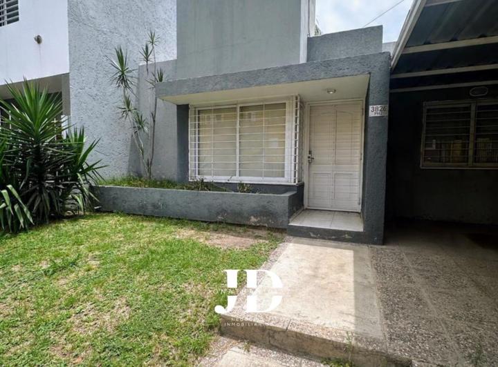 Casa · 74m² · 3 Ambientes · 1 Cochera