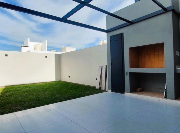 Casa · 120m² · 3 Ambientes · 2 Cocheras