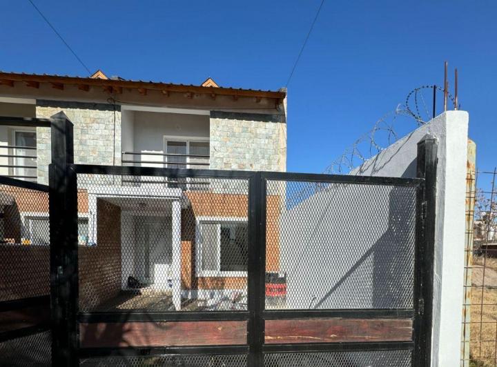 Casa · 120m² · 6 Ambientes