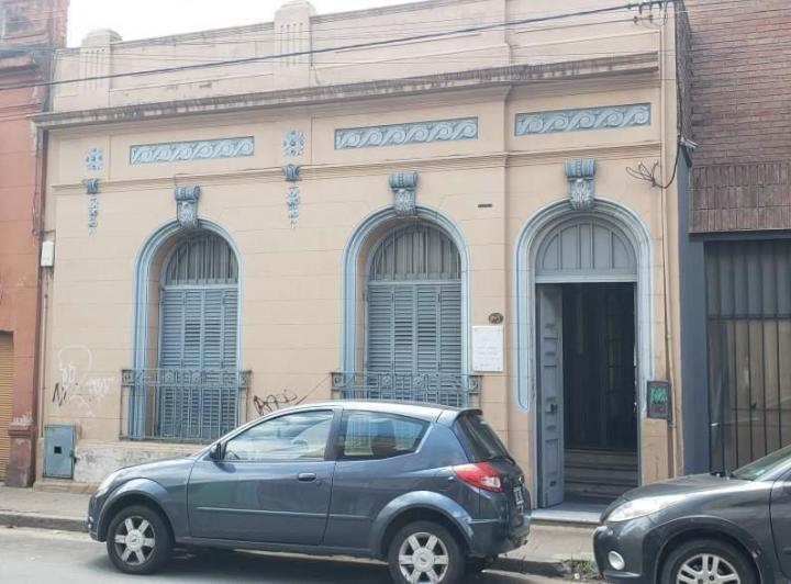 Casa · 200m² · 5 Ambientes