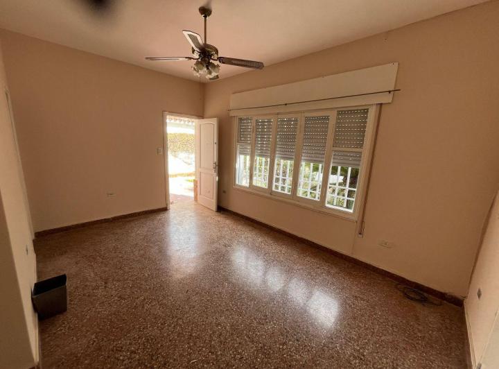 Casa · 263m² · 7 Ambientes · 1 Cochera