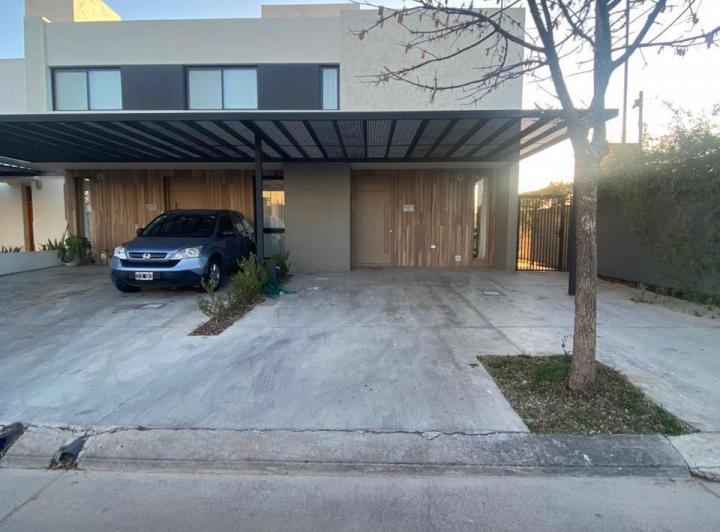 Departamento · 180m² · 6 Ambientes · 2 Cocheras