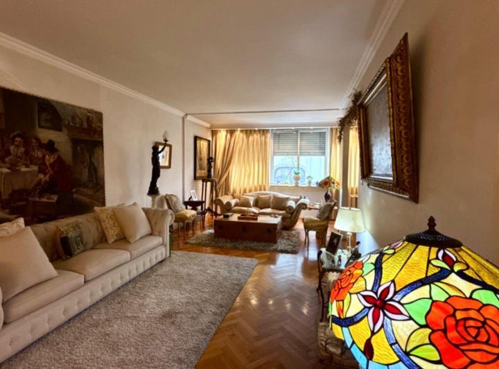 Departamento · 158m² · 6 Ambientes · 1 Cochera