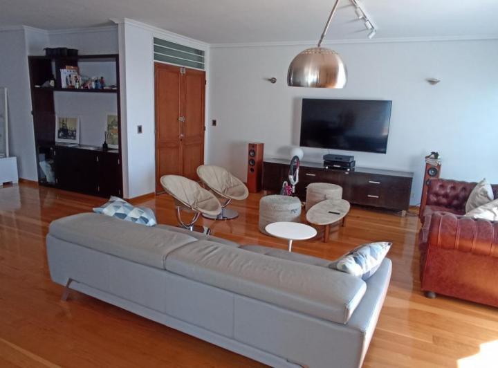Departamento · 160m² · 5 Ambientes