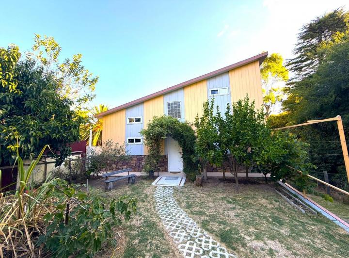 Casa · 213m² · 8 Ambientes