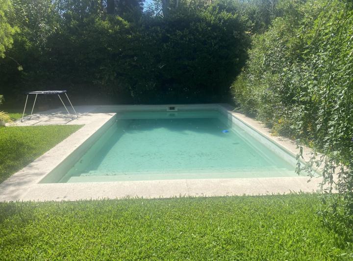 Casa · 160m² · 6 Ambientes · 2 Cocheras