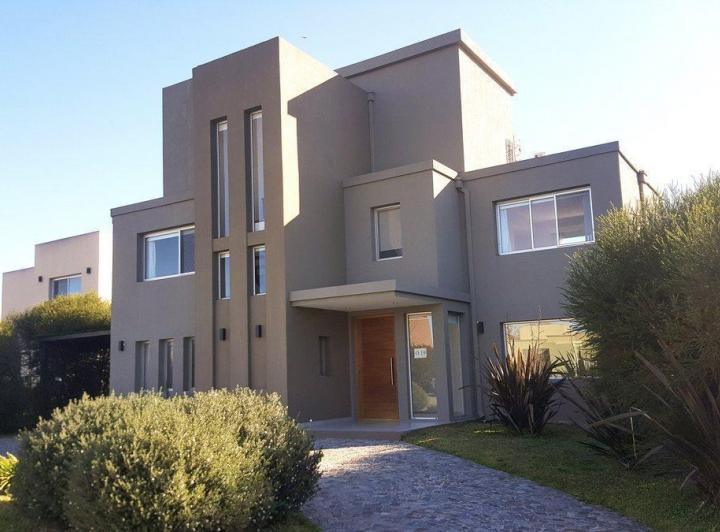 Casa · 297m² · 5 Ambientes